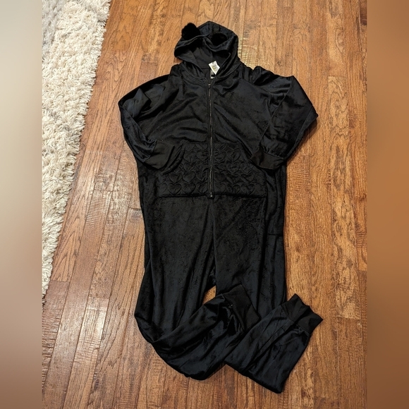 Torrid Fleece Pom Ears Heart Pocket Lounge Onesie black 3x 4x - Picture 9 of 10